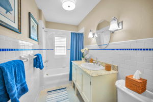 Upper Level Bathroom2