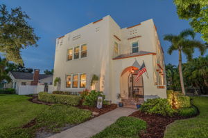Front Exterior18
