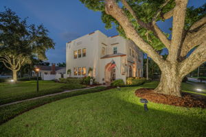 Front Exterior19