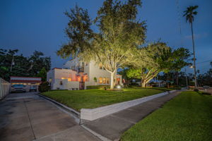Front Exterior33