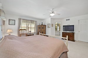  301 Country Club Dr, Lansdale, PA 19446, US Photo 20