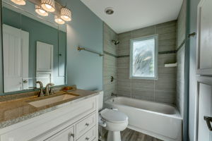 Main floor full bath