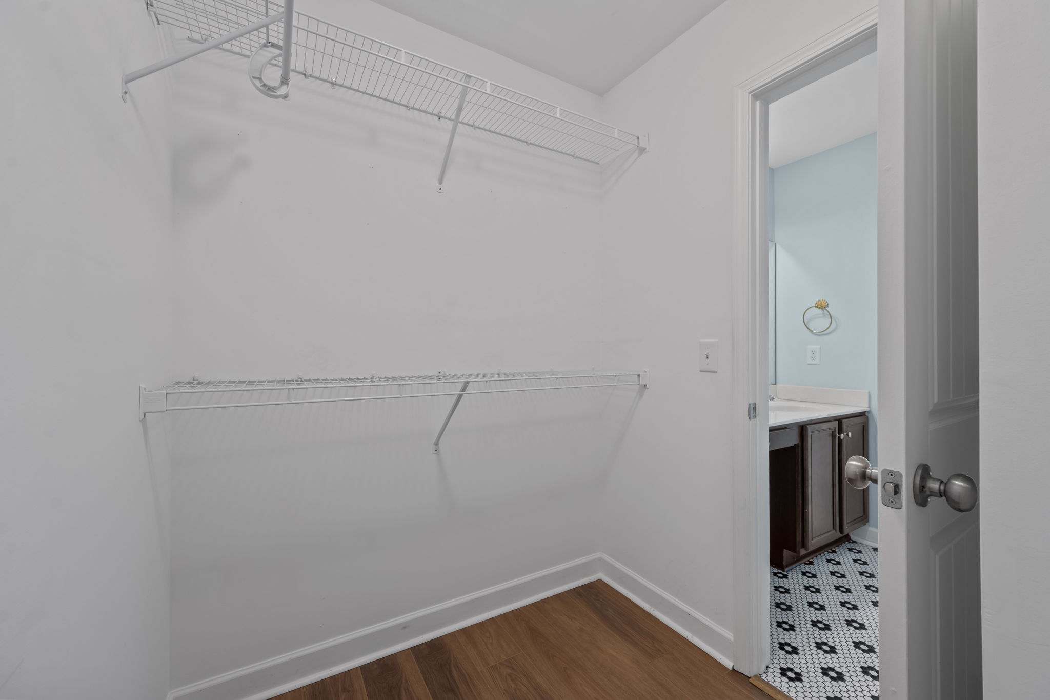 Master Walk In Closet