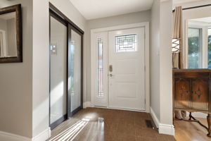  301 Lisa Marie Dr, Orangeville, ON L9W 4M5, US Photo 5
