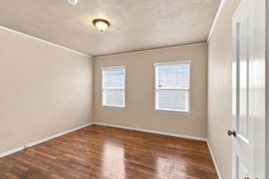 013_F8_301 Lorimer St