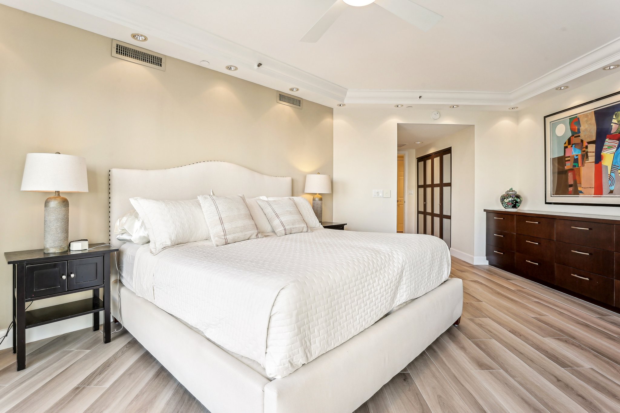 N Birch Rd 6N-041.jpg