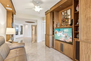 N Birch Rd 6N-037.jpg