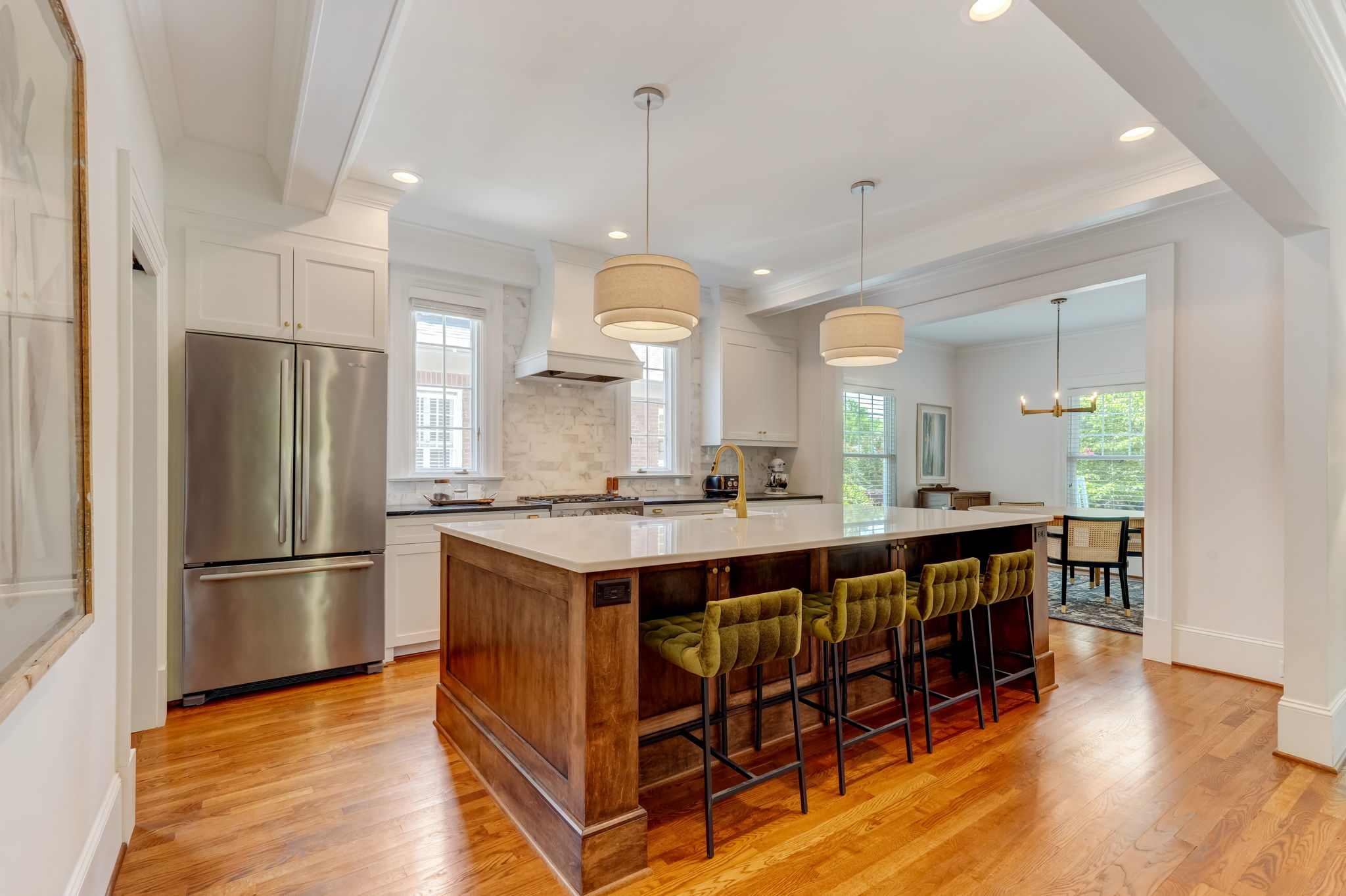 Kitchen/Breakfast Bar