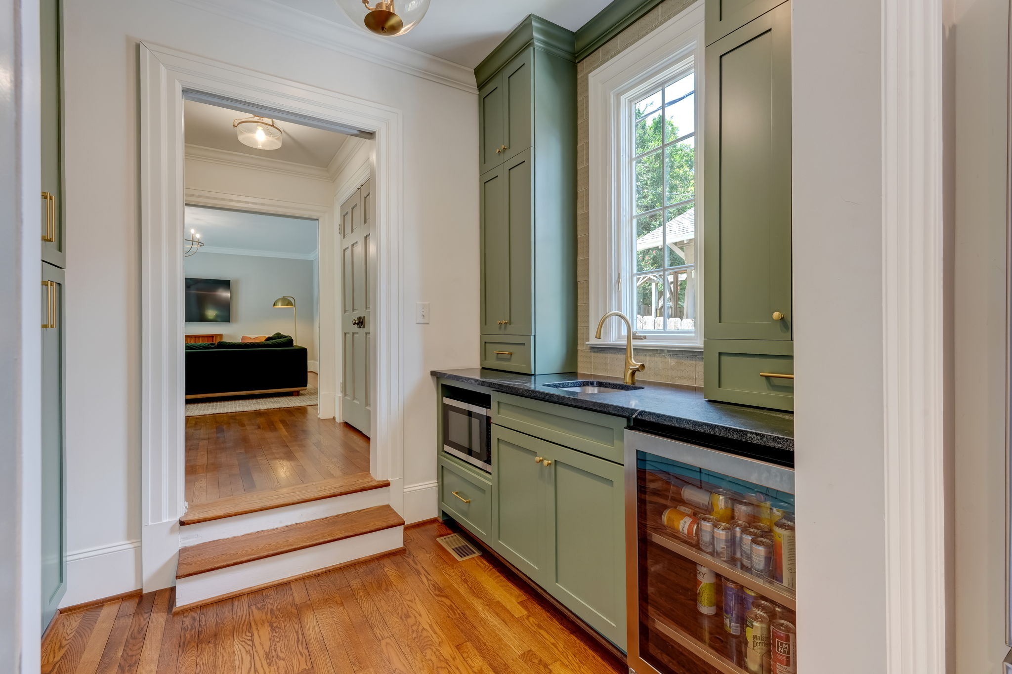 Pantry - Wet Bar