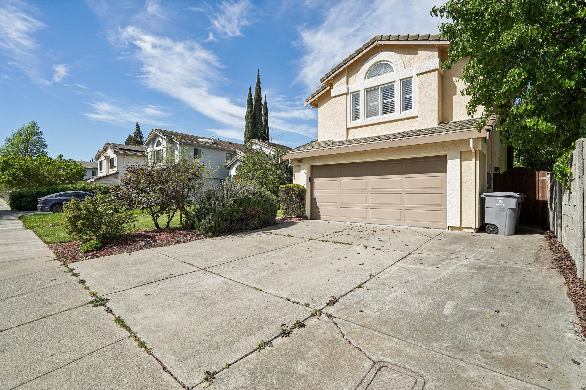 Portsmouth Ave-S1703-003.jpg