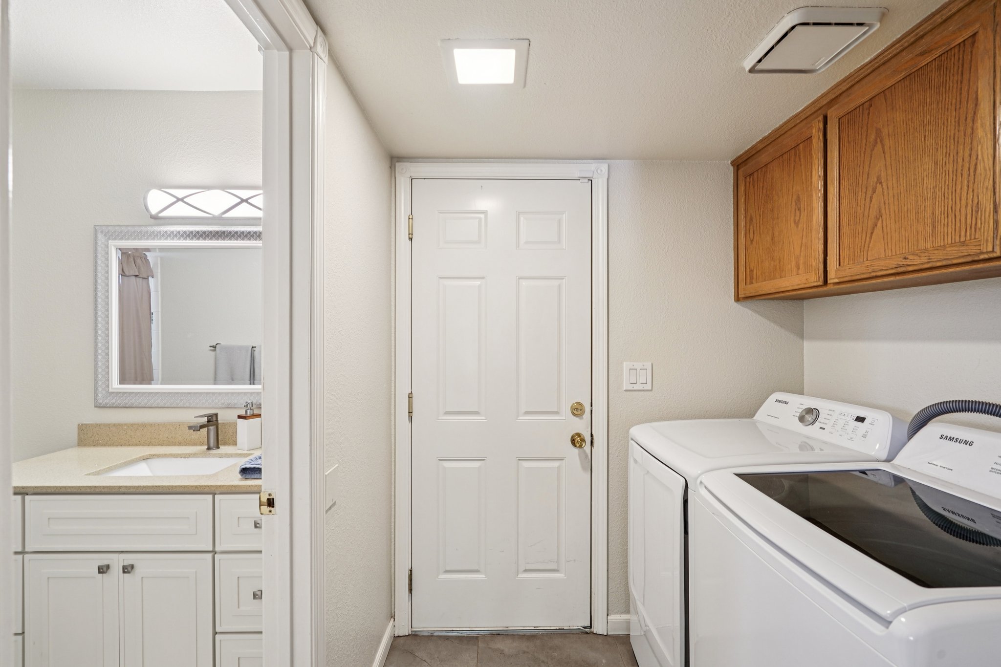 Portsmouth Ave-S1703-025.jpg