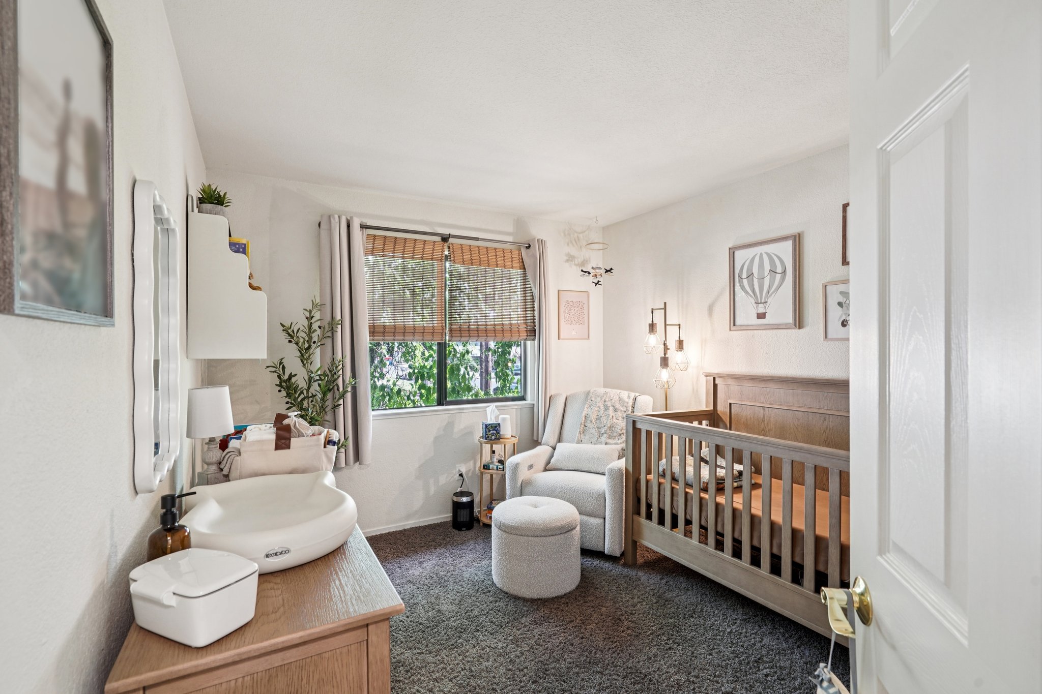 Portsmouth Ave-S1703-030.jpg