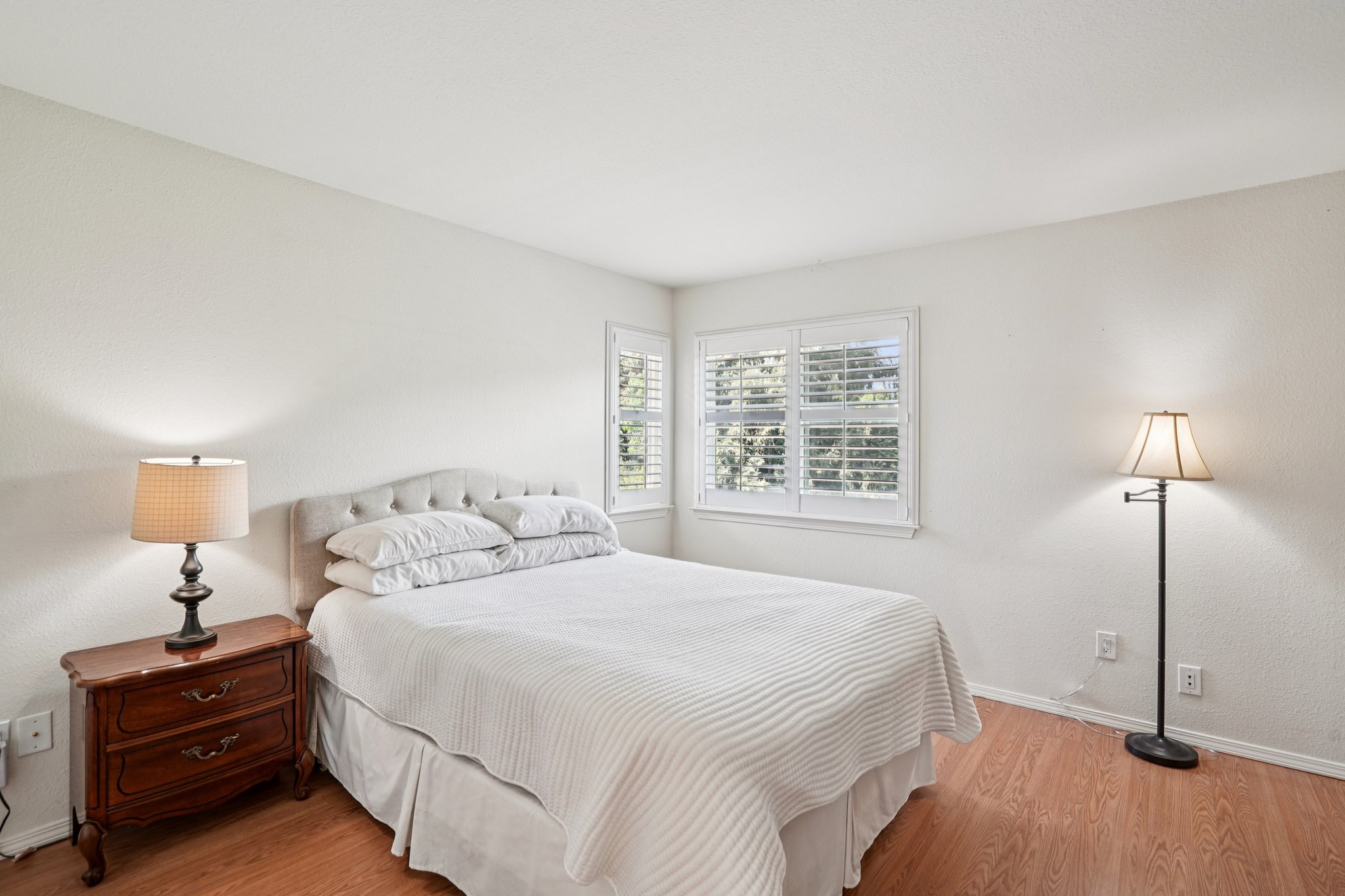 Portsmouth Ave-S1703-036.jpg