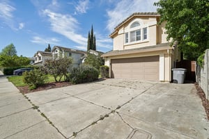 Portsmouth Ave-S1703-003.jpg