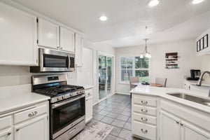 Portsmouth Ave-S1703-016.jpg