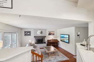 Portsmouth Ave-S1703-020.jpg