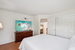 Portsmouth Ave-S1703-037.jpg