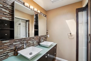 Portsmouth Ave-S1703-044.jpg