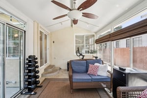 Portsmouth Ave-S1703-047.jpg