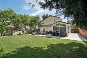 Portsmouth Ave-S1703-052.jpg