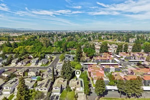 Portsmouth Ave-S1703-058.jpg