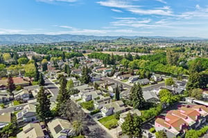 Portsmouth Ave-S1703-060.jpg