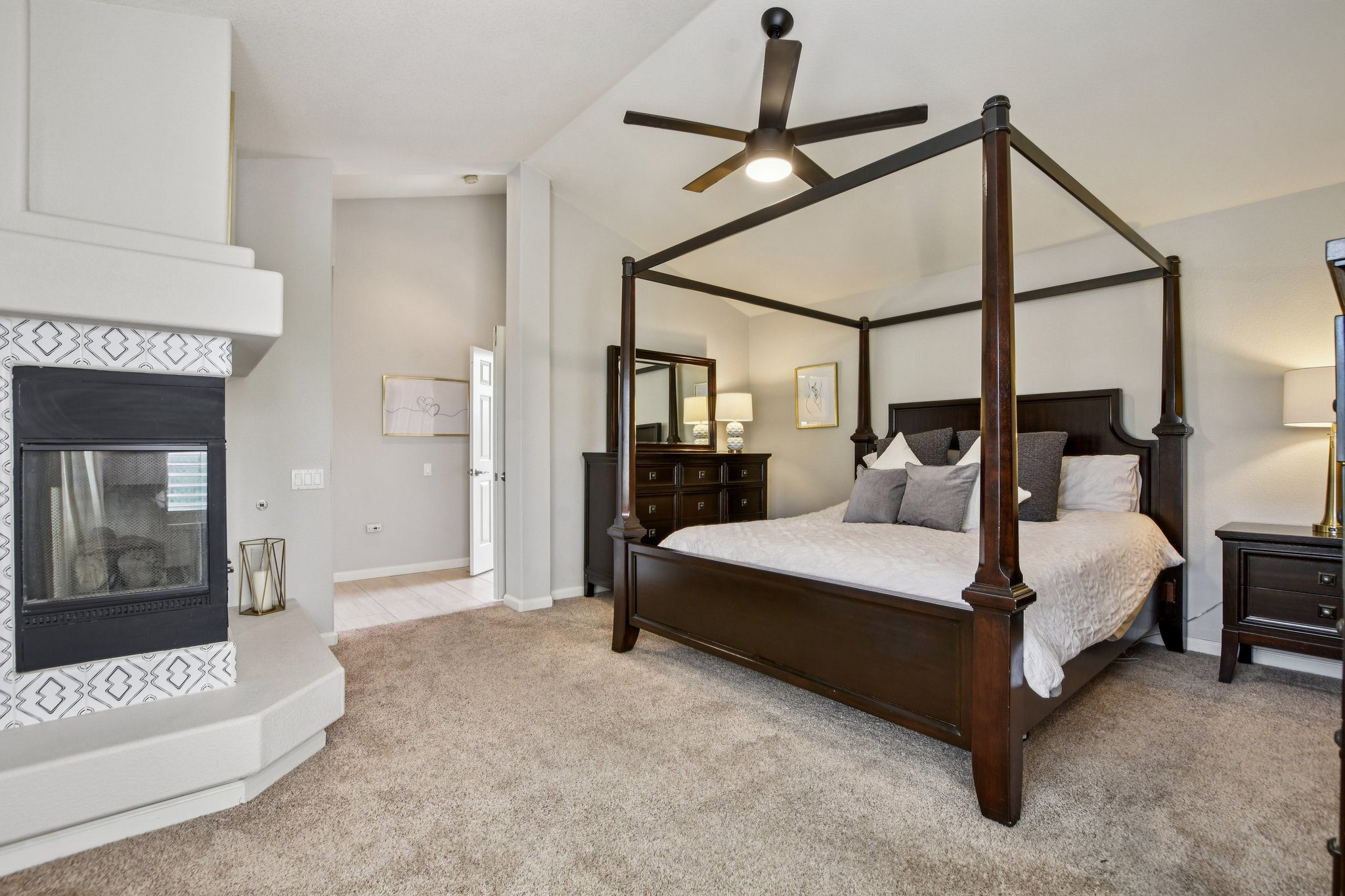 Russi Ct-S2803-025.jpg