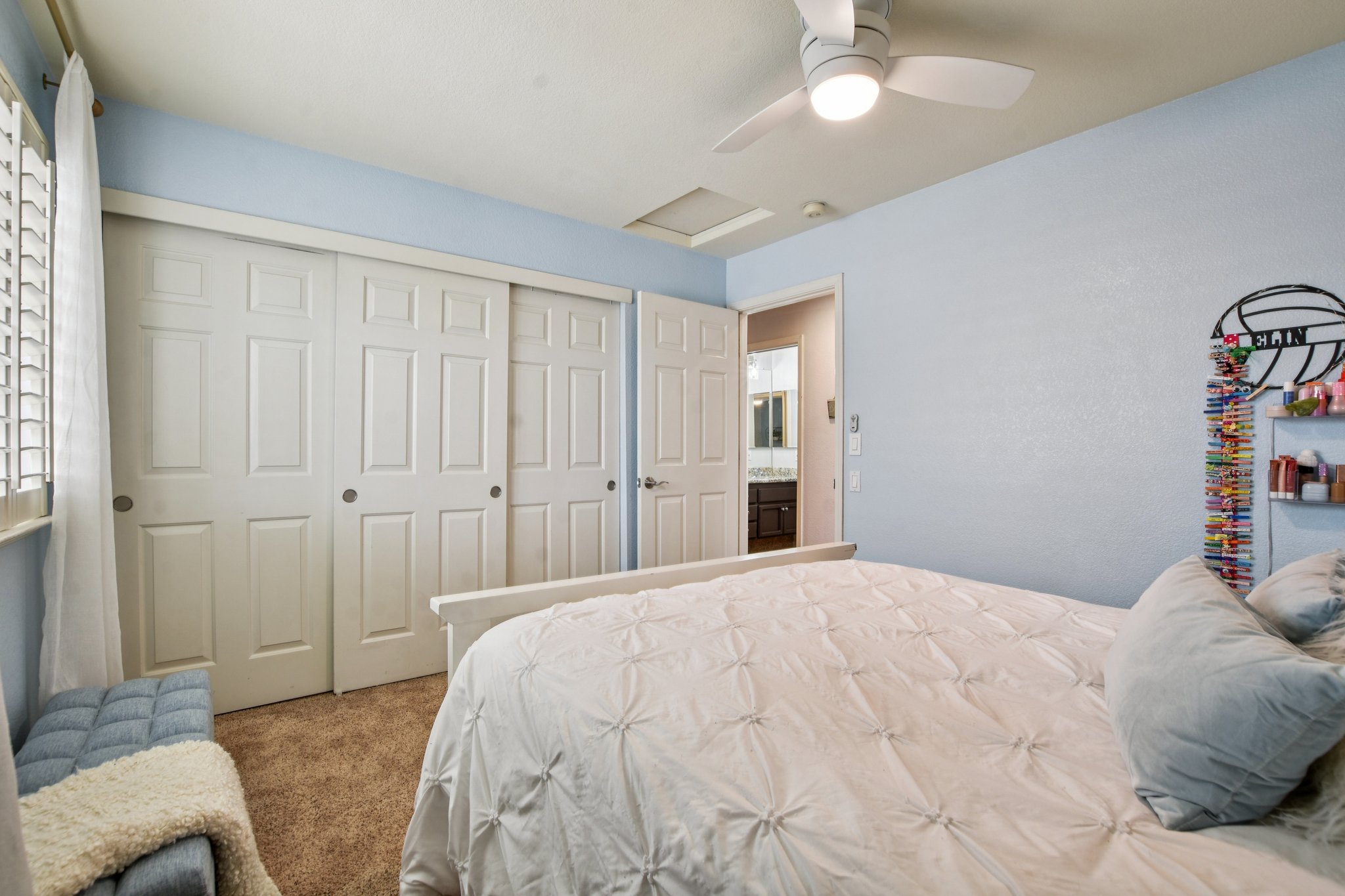 Russi Ct-S2803-028.jpg