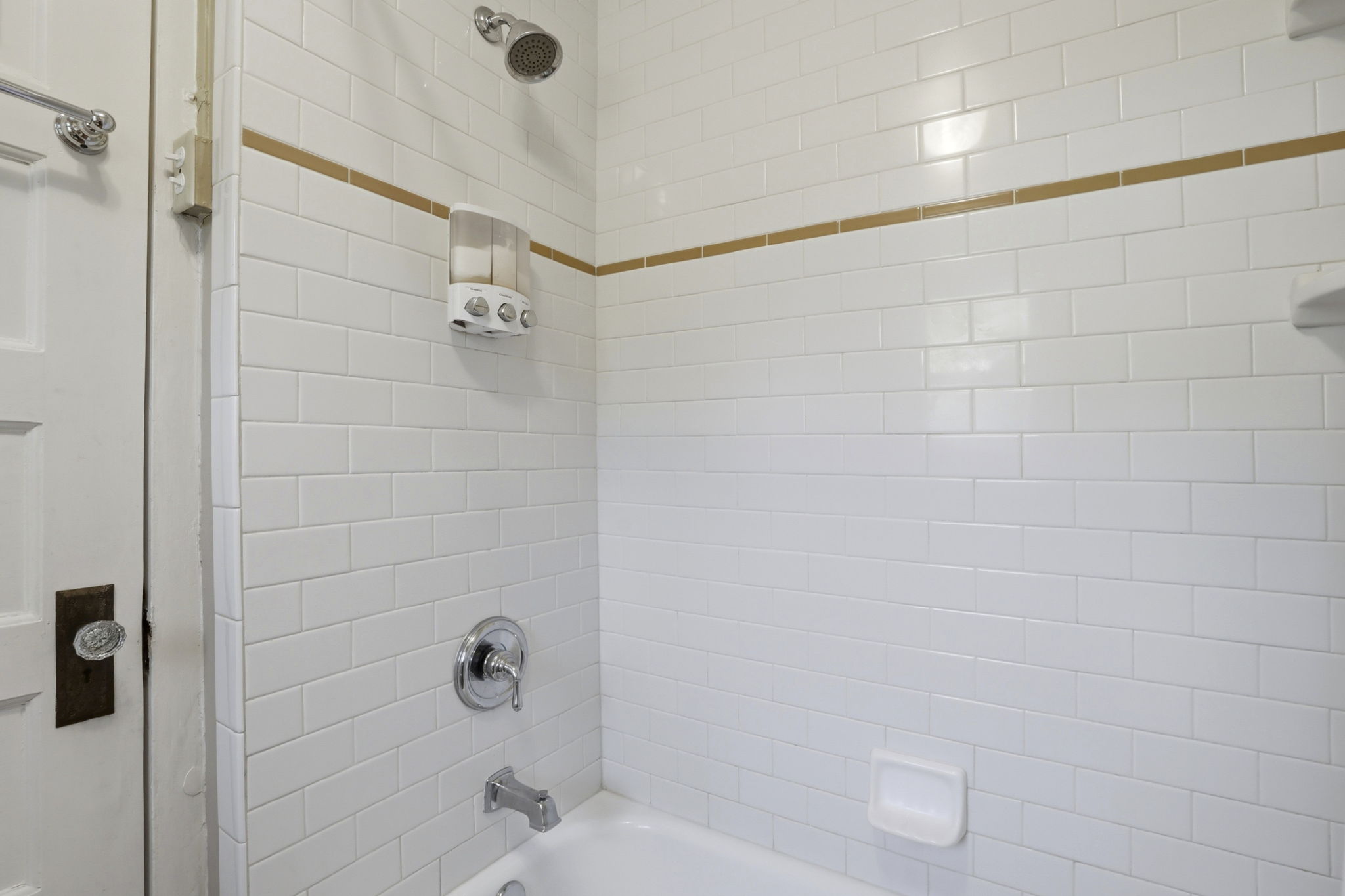 Bathroom 1-2