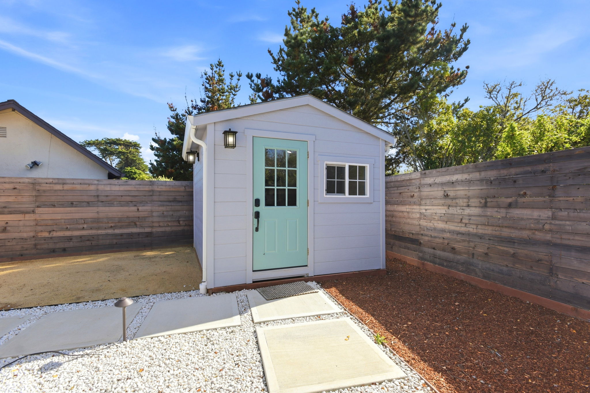 055_F8_301 Shelter Cove Dr