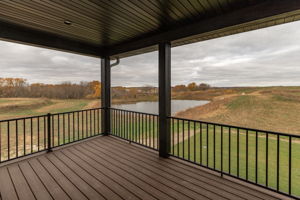 43-Screened Porch