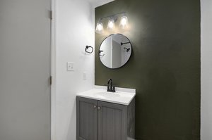  Photo 31