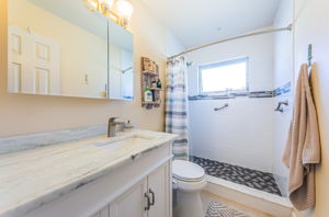 Primary Bathroom 1a-5