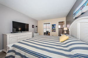 Primary Bedroom 1c-4