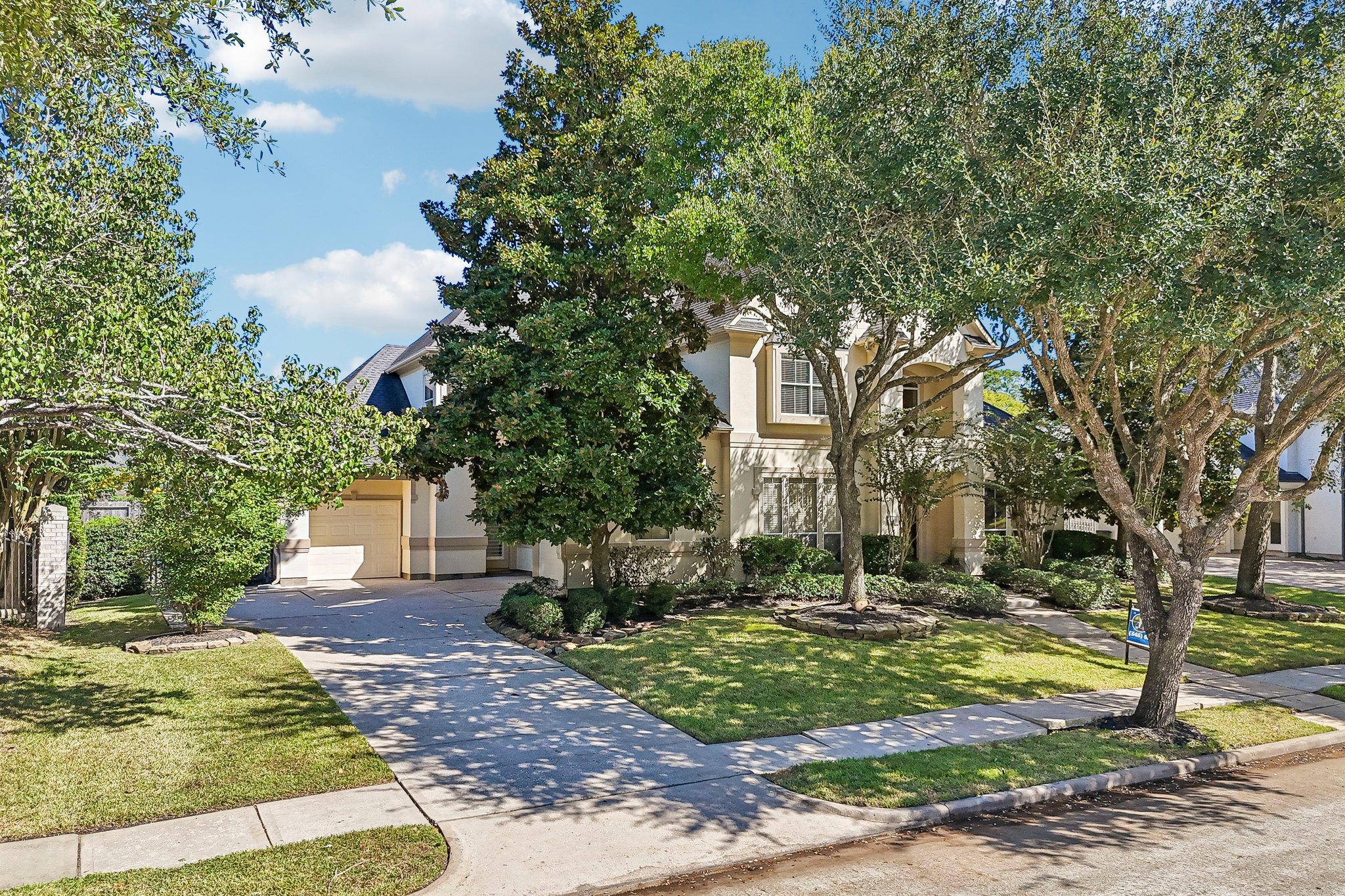 Acorn Wood Way-S3010-003.jpg