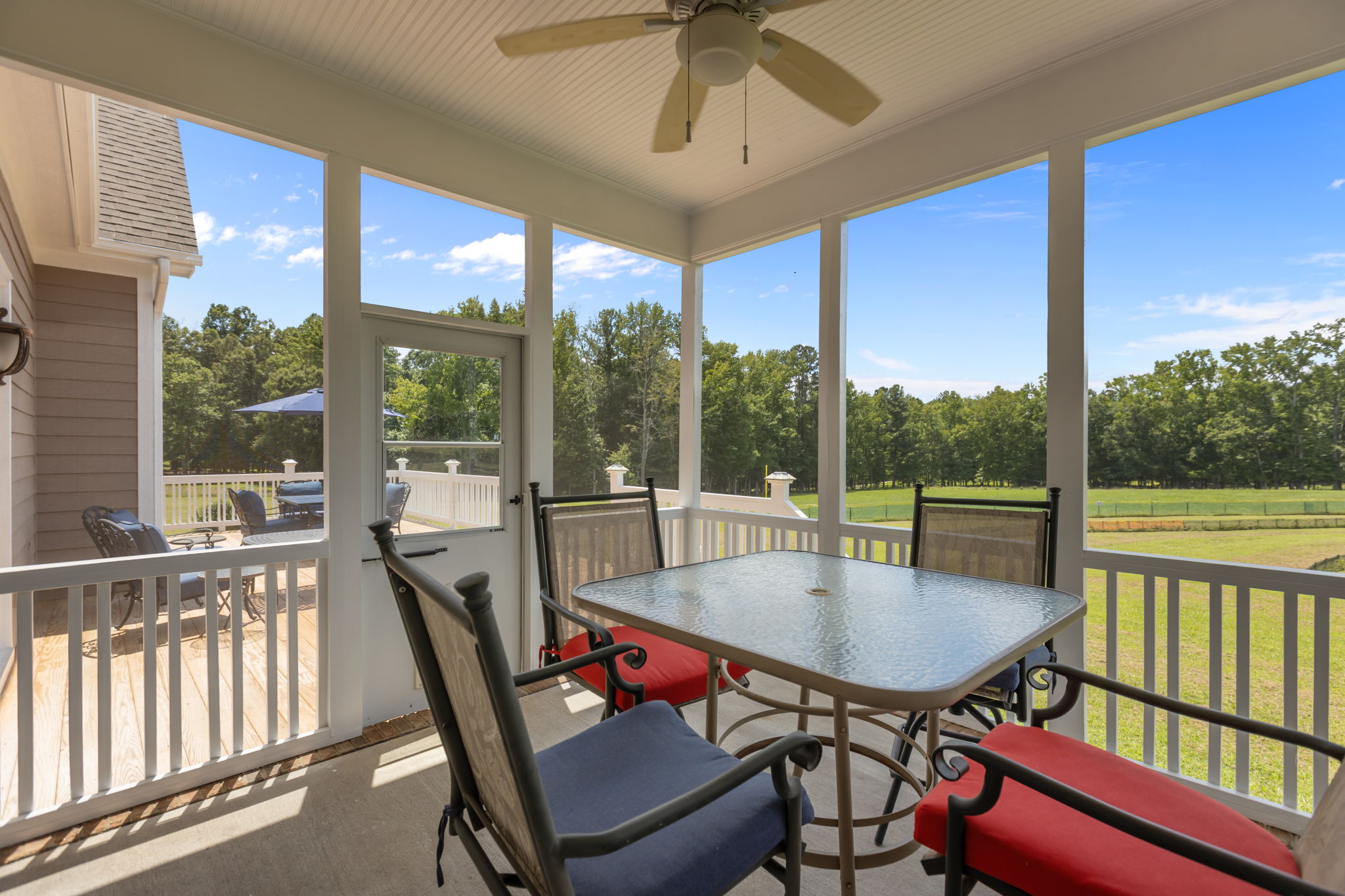 Screened-in Porch