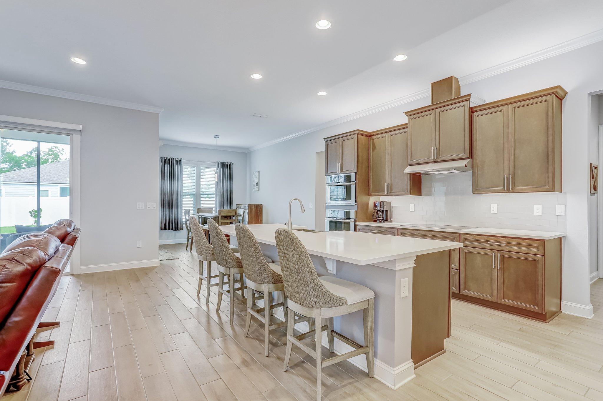 Kitchen/Breakfast Bar