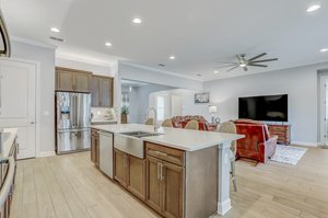 Kitchen/Breakfast Bar