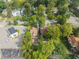 3011 Montclair--5