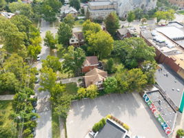 3011 Montclair--4