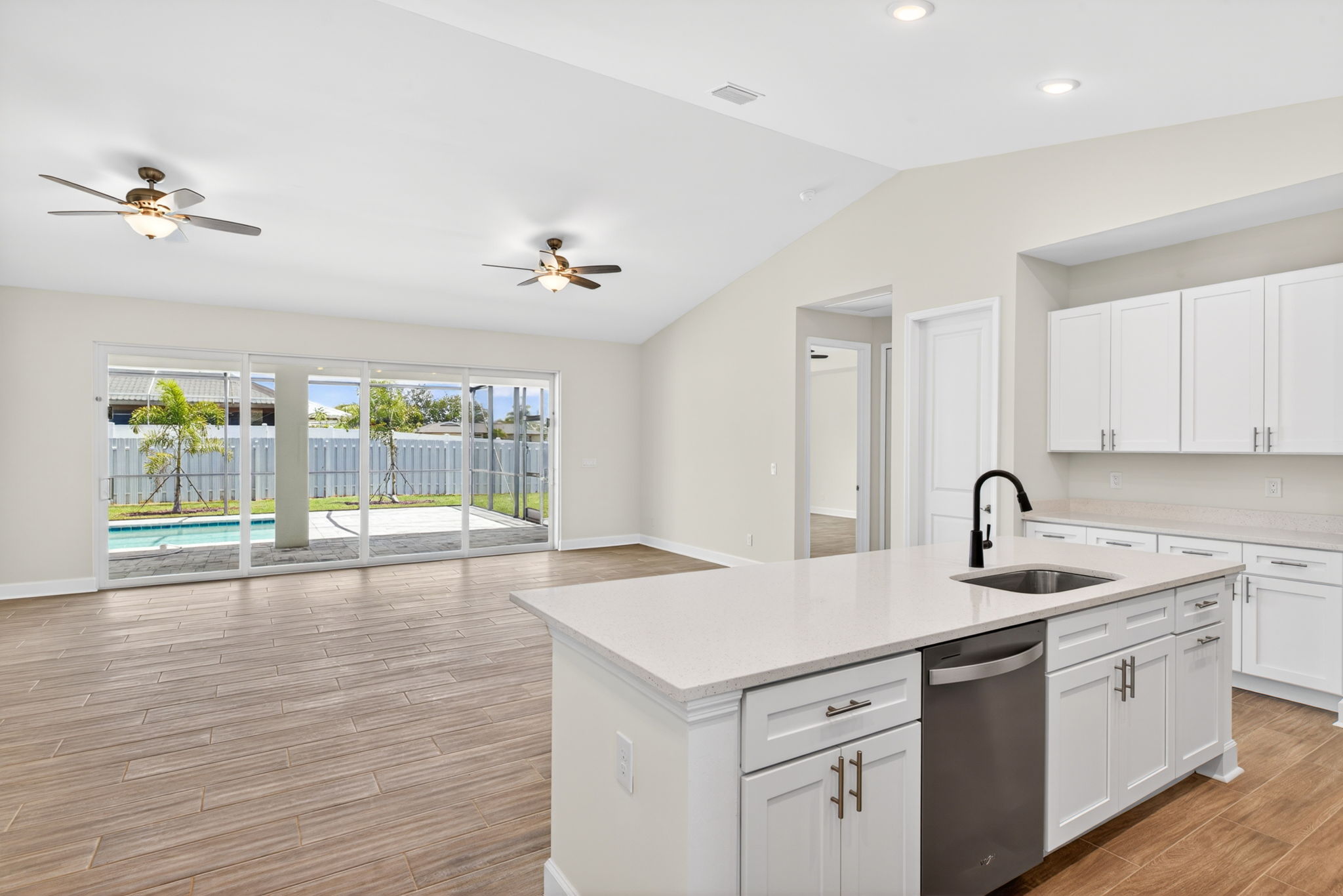Kitchen 4