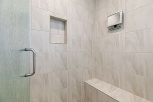  Photo 44