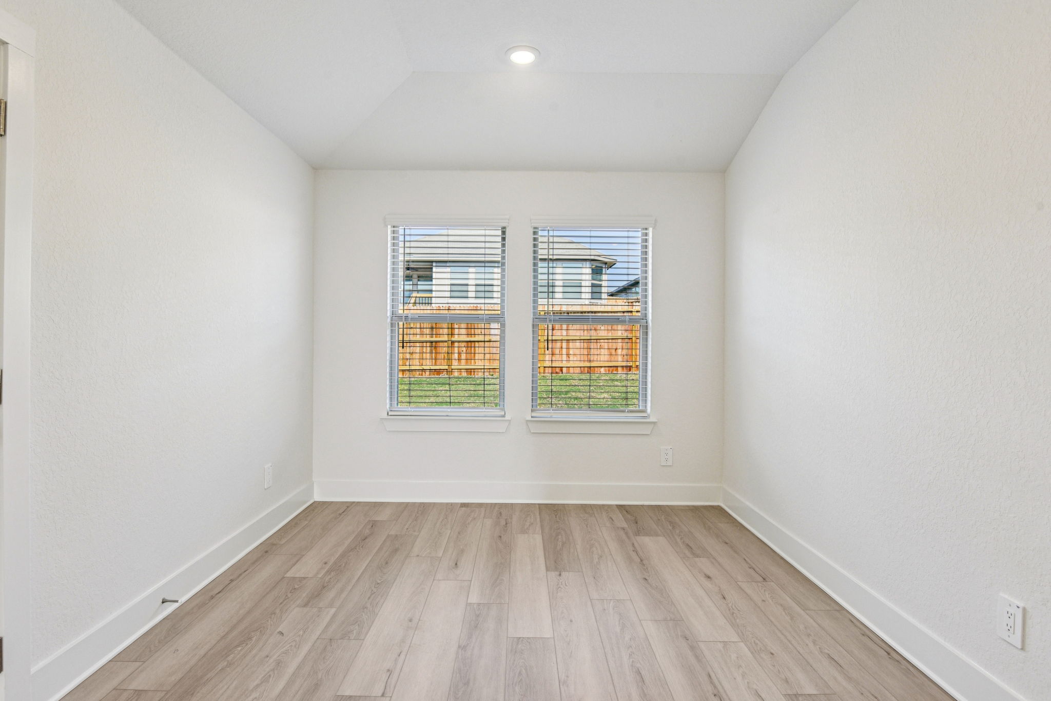 San Antonio - Lark Canyon- 3012 Nash Dr New Braunfels TX 78132-024