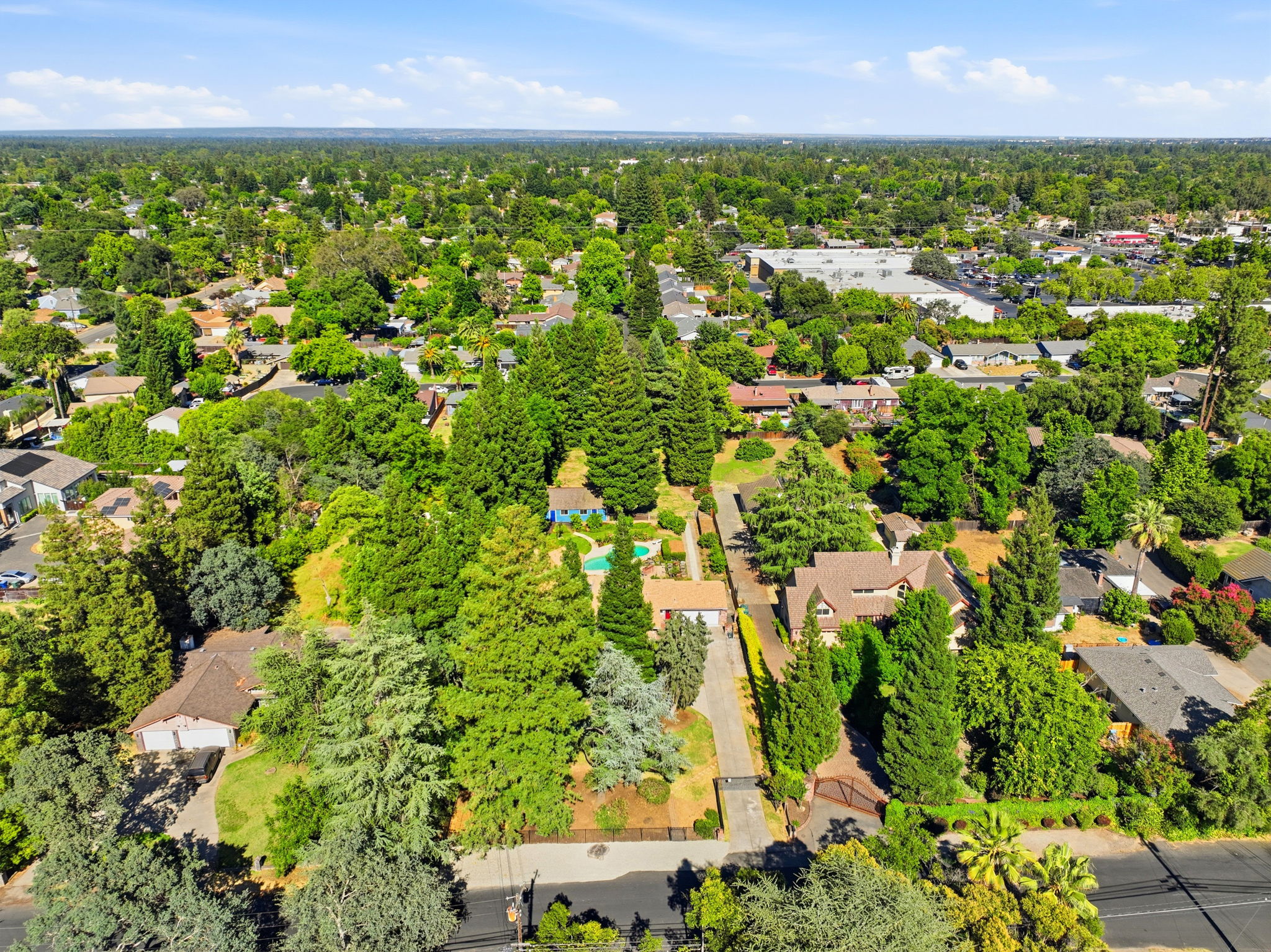008_F8_AERIAL_3012 Root Ave