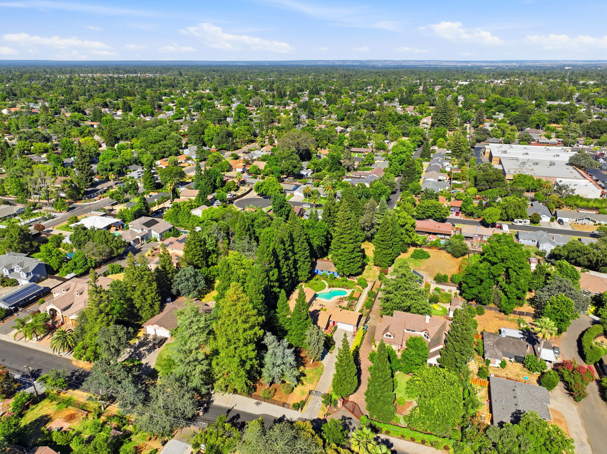 010_F8_AERIAL_3012 Root Ave