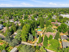 007_F8_AERIAL_3012 Root Ave