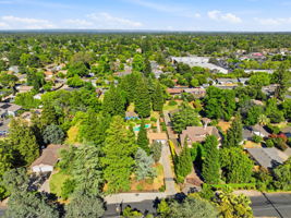 008_F8_AERIAL_3012 Root Ave