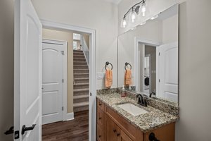  Photo 33