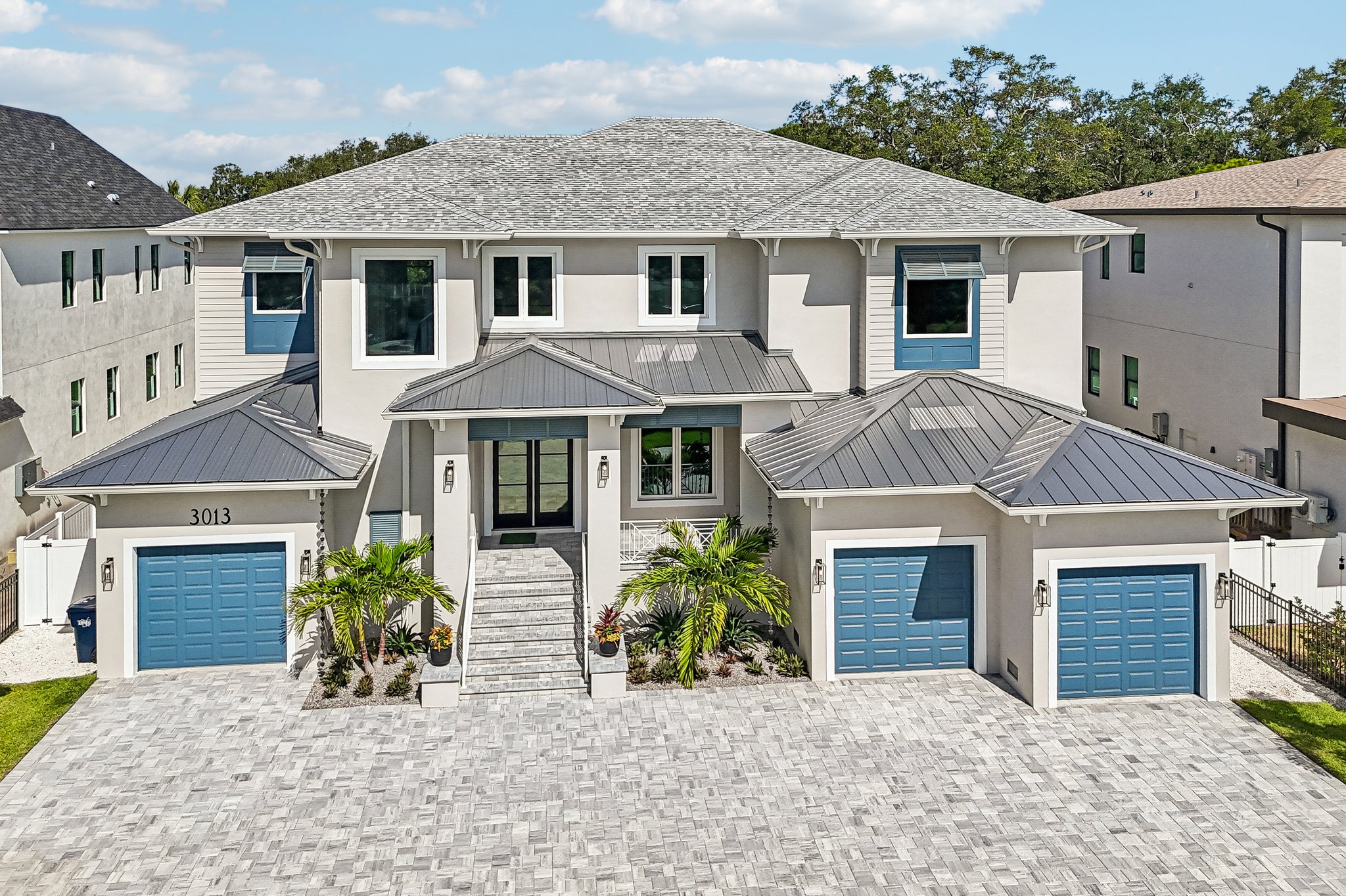 - 3013 S West Shore Blvd-S1906-003.jpg