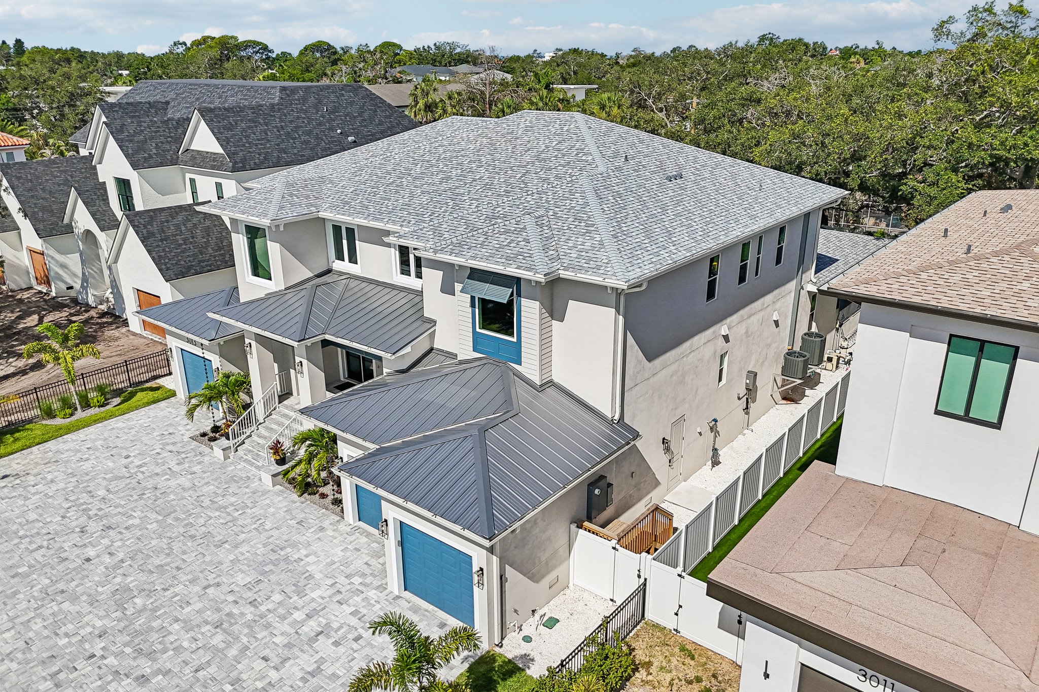 - 3013 S West Shore Blvd-S1906-010.jpg
